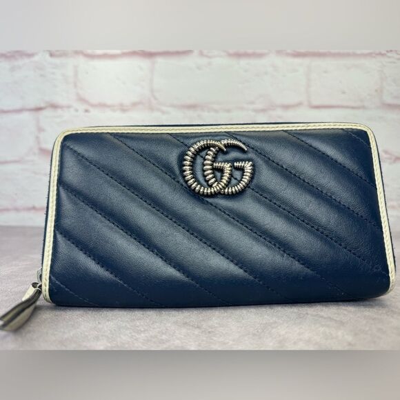 Gucci Marmont Torchon Diagonal Quilted Navy Leather Wallet - Picture 1 of 14